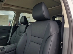 Nissan Rogue Dark Armor FWD 2026