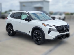 Nissan Rogue Dark Armor FWD 2026