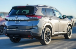 Nissan Rogue Dark Armor FWD 2026
