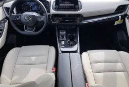 Nissan Rogue Dark Armor FWD 2026