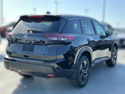 Nissan Rogue SV FWD 2026