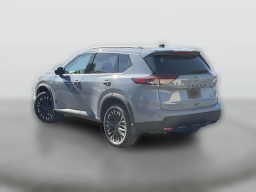 Nissan Rogue Dark Armor FWD 2026