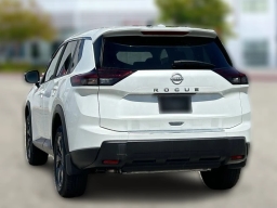 Nissan Rogue SV FWD 2026