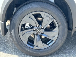 Nissan Rogue SV FWD 2026