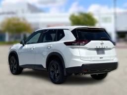 Nissan Rogue SV FWD 2026