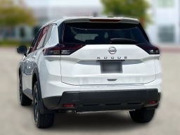 Nissan Rogue SV FWD 2026