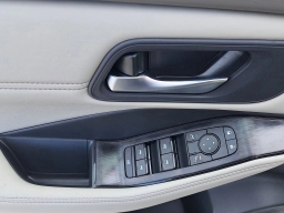 Nissan Rogue Dark Armor FWD 2026