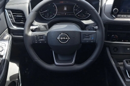 Nissan Rogue Dark Armor FWD 2026