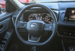 Nissan Rogue SV FWD 2026