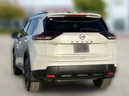 Nissan Rogue Dark Armor FWD 2026
