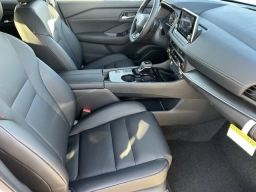 Nissan Rogue Dark Armor FWD 2026