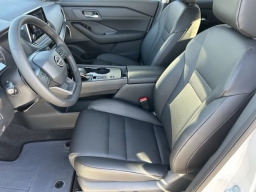Nissan Rogue Dark Armor FWD 2026