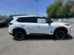 Nissan Rogue Dark Armor AWD 2026
