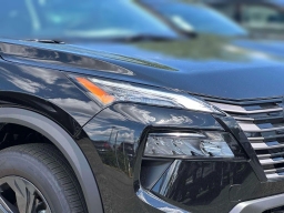 Nissan Rogue SV AWD 2026