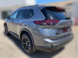 Nissan Rogue Dark Armor AWD 2026