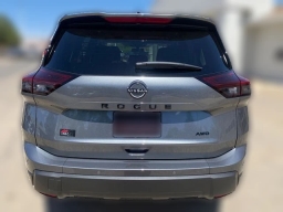 Nissan Rogue Dark Armor AWD 2026