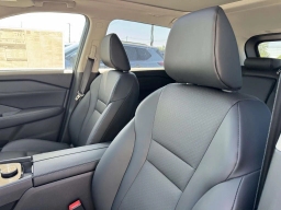 Nissan Rogue Dark Armor AWD 2026