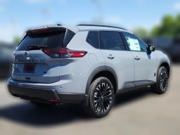 Nissan Rogue Dark Armor AWD 2026