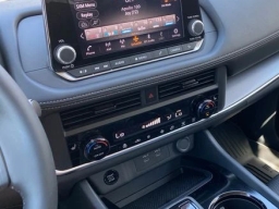 Nissan Rogue SV AWD 2026