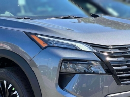 Nissan Rogue Dark Armor AWD 2026