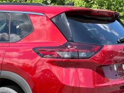Nissan Rogue Dark Armor AWD 2026