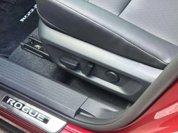 Nissan Rogue Dark Armor AWD 2026