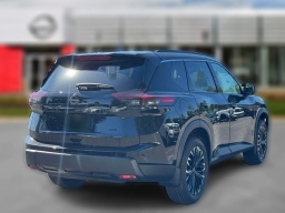 Nissan Rogue Dark Armor AWD 2026