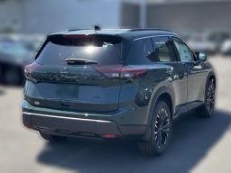 Nissan Rogue Dark Armor AWD 2026