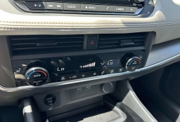 Nissan Rogue Dark Armor AWD 2026
