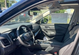 Nissan Rogue Dark Armor AWD 2026