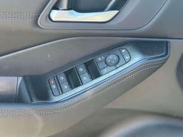 Nissan Rogue Dark Armor AWD 2026