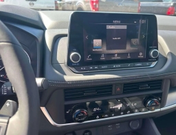 Nissan Rogue Dark Armor AWD 2026