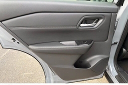 Nissan Rogue Dark Armor AWD 2026