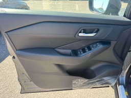 Nissan Rogue Dark Armor AWD 2026
