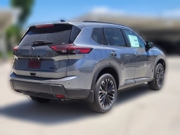 Nissan Rogue Dark Armor AWD 2026