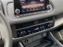 Nissan Rogue SV AWD 2026