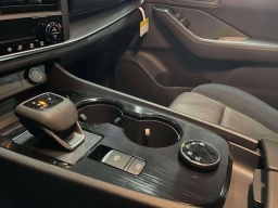 Nissan Rogue SV AWD 2026