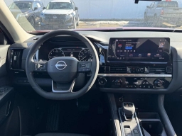 Nissan Pathfinder SV 4WD 2026