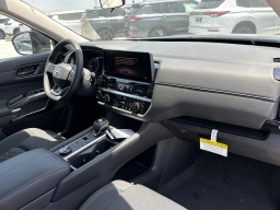 Nissan Pathfinder SV 4WD 2026