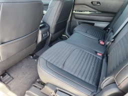 Nissan Pathfinder Rock Creek 4WD 2026