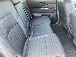 Nissan Pathfinder Rock Creek 4WD 2026