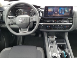 Nissan Pathfinder SV 4WD 2026