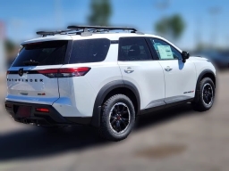 Nissan Pathfinder Rock Creek 4WD 2026