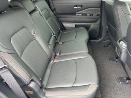 Nissan Pathfinder SL 4WD 2026