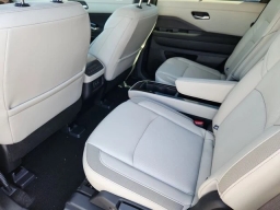 Nissan Pathfinder SL 4WD 2026