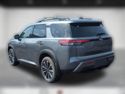 Nissan Pathfinder Platinum 4WD 2026