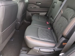 Nissan Pathfinder Platinum 4WD 2026