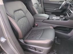 Nissan Pathfinder Platinum 4WD 2026