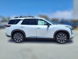 Nissan Pathfinder Platinum 2WD 2026