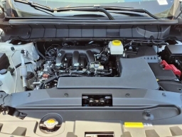 Nissan Pathfinder Platinum 2WD 2026